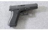 Glock ~ G17 Gen 2 ~ 9mm Para. - 2 of 8