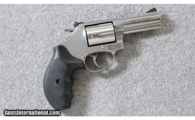 Smith & Wesson ~ 60-10 Magnum Chief's Special SS ~ .357 Mag.