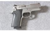 Smith & Wesson ~ Model 4516-2 ~ .45 acp - 5 of 6