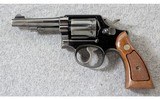 Smith & Wesson ~ Model 10-5 ~ .38 Spl. - 2 of 8