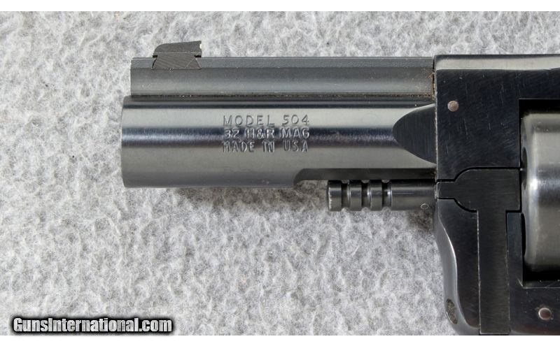 Harrington & Richardson ~ Model 504 ~ .32 H&R Magnum