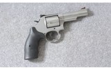 Smith & Wesson ~ Model 69 44 Combat Magnum ~ .44 Mag. - 1 of 7