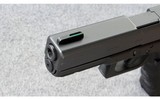 Glock ~ G17 Gen 4 ~ 9mm Para. - 5 of 7