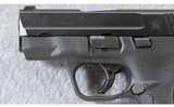 Smith & Wesson ~ M&P 9 Shield ~ 9mm Para. - 4 of 7