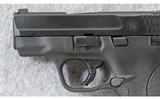 Smith & Wesson ~ M&P 9 Shield with Thumb Safety ~ 9mm Para. - 4 of 7