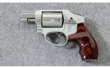 Smith & Wesson ~ 642-2 Lady Smith Airweight ~ .38 Spl.+P - 2 of 3