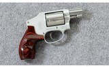 Smith & Wesson ~ 642-2 Lady Smith Airweight ~ .38 Spl.+P - 1 of 3