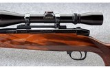 Weatherby ~ Mark V Deluxe ~ .300 Wby. Mag. - 8 of 10