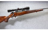 Weatherby ~ Mark V Deluxe ~ .300 Wby. Mag. - 1 of 10