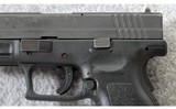 Springfield Armory ~ XD-40 ~ .40 S&W - 3 of 7