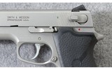Smith & Wesson ~ Model 4516 ~ .45 acp - 3 of 7