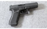 Glock ~ G17 ~ 9mm Para. - 1 of 7