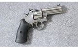 Smith & Wesson ~ Model 610-3 4 In. Fluted ~ 10mm Auto