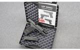 Heckler & Koch ~ USP Compact ~ 9 MM Luger - 5 of 5