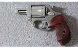 Taurus ~ Model 327 ~ .327 Federal Magnum - 2 of 7