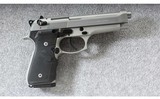 Beretta ~ 92FS INOX ~ 9mm Para. - 1 of 7