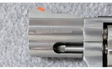 Smith & Wesson ~ 686-4 ~ .357 Mag. - 4 of 7