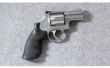 Smith & Wesson ~ 686-4 ~ .357 Mag. - 1 of 7