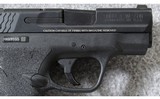 Smith & Wesson ~ M&P 9 Shield ~ 9mm Para. - 6 of 7
