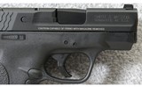 Smith & Wesson ~ M&P 9 Shield with Thumb Safety ~ 9mm Para. - 6 of 7