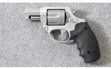 Taurus ~ Model 856 Ultra-Lite w/Laser Grips ~ .38 Special - 2 of 7