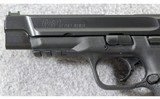 Smith & Wesson ~ M&P40 Pro Series ~ .40 S&W - 4 of 7