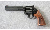 Smith & Wesson ~ 586-6 ~ .357 Magnum - 2 of 7