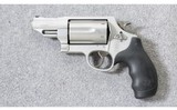 Smith & Wesson ~ Governor Silver ~ .45 Colt, .45 ACP and .410 - 2 of 7