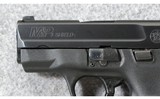 Smith & Wesson ~ M&P 9 Shield with Thumb Safety ~ 9mm Para. - 4 of 7