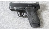 Smith & Wesson ~ M&P 9 Shield with Thumb Safety ~ 9mm Para. - 2 of 3