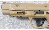 Smith & Wesson ~ M&P 9 M2.0 FDE ~ 9mm Para. - 4 of 7