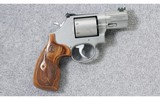 Smith & Wesson ~ Performance Center 686-8 Plus ~ .357 Mag. - 1 of 7