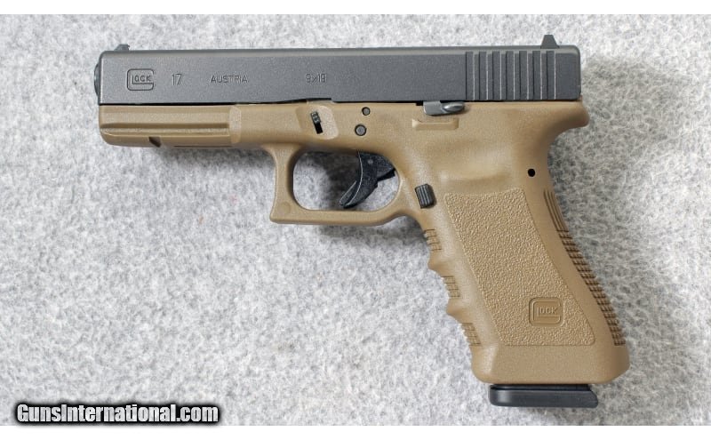 GLOCK G17 Semi-Auto Pistol