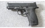 Smith & Wesson ~ M&P 9 ~ 9mm Para. - 2 of 7