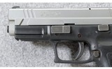 Springfield Armory ~ XD 40 Bi-Tone ~ .40 S&W - 4 of 7