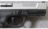 Smith & Wesson ~ SD9 VE ~ 9mm Para. - 6 of 7