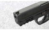 Smith & Wesson ~ M&P9 M2.0 Compact with Thumb Safety ~ 9mm Para. - 5 of 7