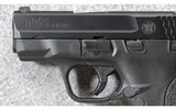 Smith & Wesson ~ M&P 9 Shield with Thumb Safety ~ 9mm Para. - 4 of 7