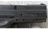 Springfield Armory ~ XD 40 Sub-Compact ~ .40 S&W - 6 of 7