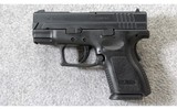 Springfield Armory ~ XD 40 Sub-Compact ~ .40 S&W - 2 of 7