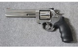 Smith & Wesson ~ 686-6 ~ .357 Magnum - 2 of 7