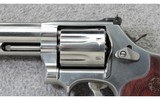 Smith & Wesson ~ 686-6 Plus Deluxe ~ .357 Magnum - 3 of 7