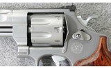 Smith & Wesson ~ Performance Center 627-5 ~ .357 Magnum - 3 of 7