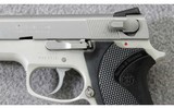 Smith & Wesson ~ Model 3913 ~ 9mm Para. - 3 of 7