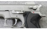 Smith & Wesson ~ Model 5906 ~ 9mm Para. - 3 of 7