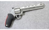 Taurus ~ Raging Bull ~ .454 Casull
