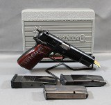 Browning ~ Hi-Power Pistol ~ .40 S&W - 1 of 5