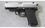 Heckler & Koch ~ USP ~ .40 S&W - 2 of 7