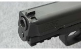 Smith & Wesson ~ M&P 9 ~ 9mm Para. - 5 of 7