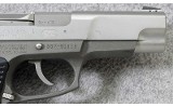 Ruger ~ P89 Model 03064 ~ 9mm Para. - 6 of 7